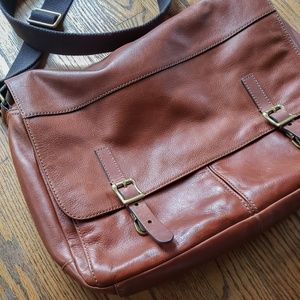 EUC Fossil Leather Messenger Bag